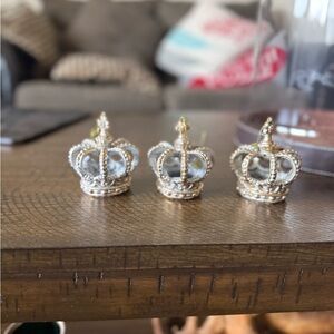 Elegant Gold and Silver Crown Accents